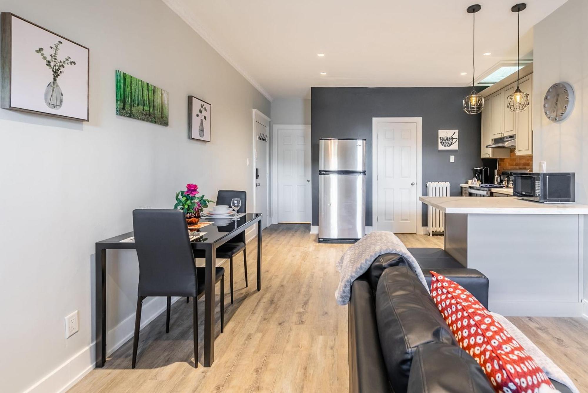 1Br - Queen Bed Apartment In Hamilton'S Best Neighborhood Exteriör bild